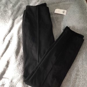 Banana Republic NWT sz 4 black narrow leg, ankle zippers, no pockets, pants